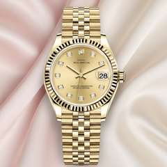 Retro Fashion Women's Watch Golden 100*120*50(1mm)