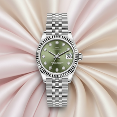 Retro Fashion Women's Watch Green 100*120*50(1mm)