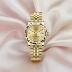 Retro Fashion Women's Watch
